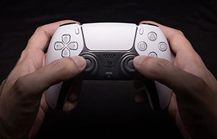 Why does my PS5 Keep Turning OFF by Itself and Won’t Turn on? - Volt Fixer